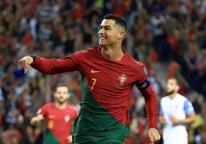 Cristiano Ronaldo Net Worth 4