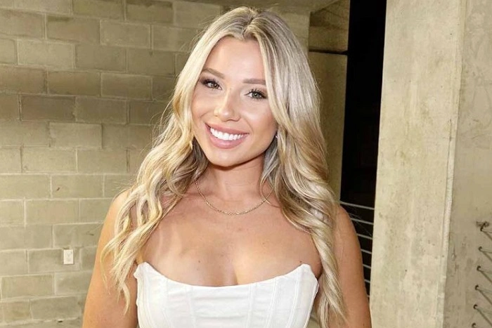 Brynn Whitfield Net Worth 3